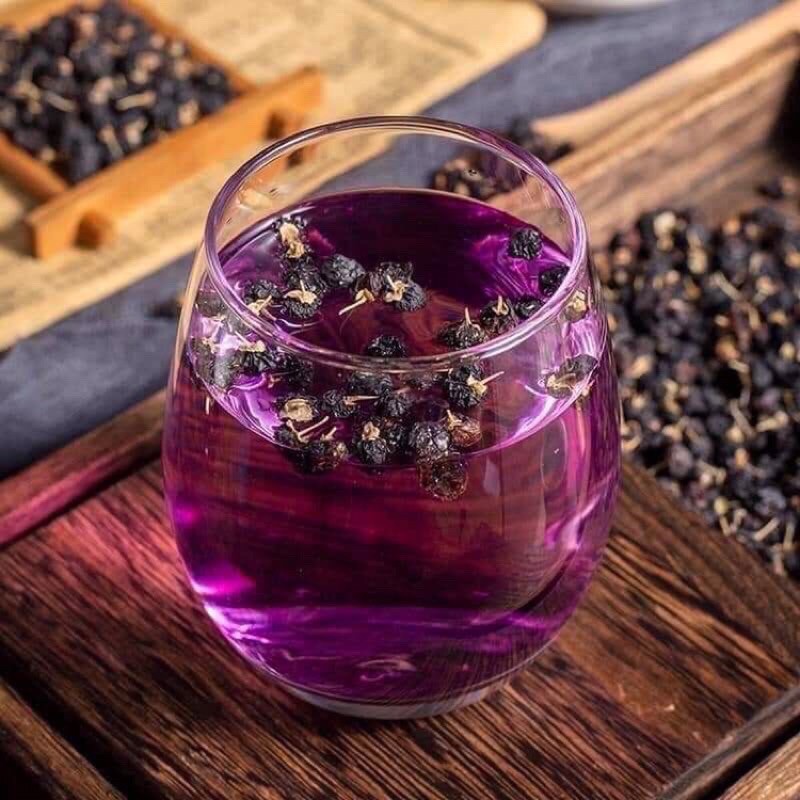 Black goji berry green tea powder